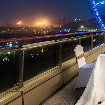 为老街坊的茶馆设计时光标志，闲话的容器